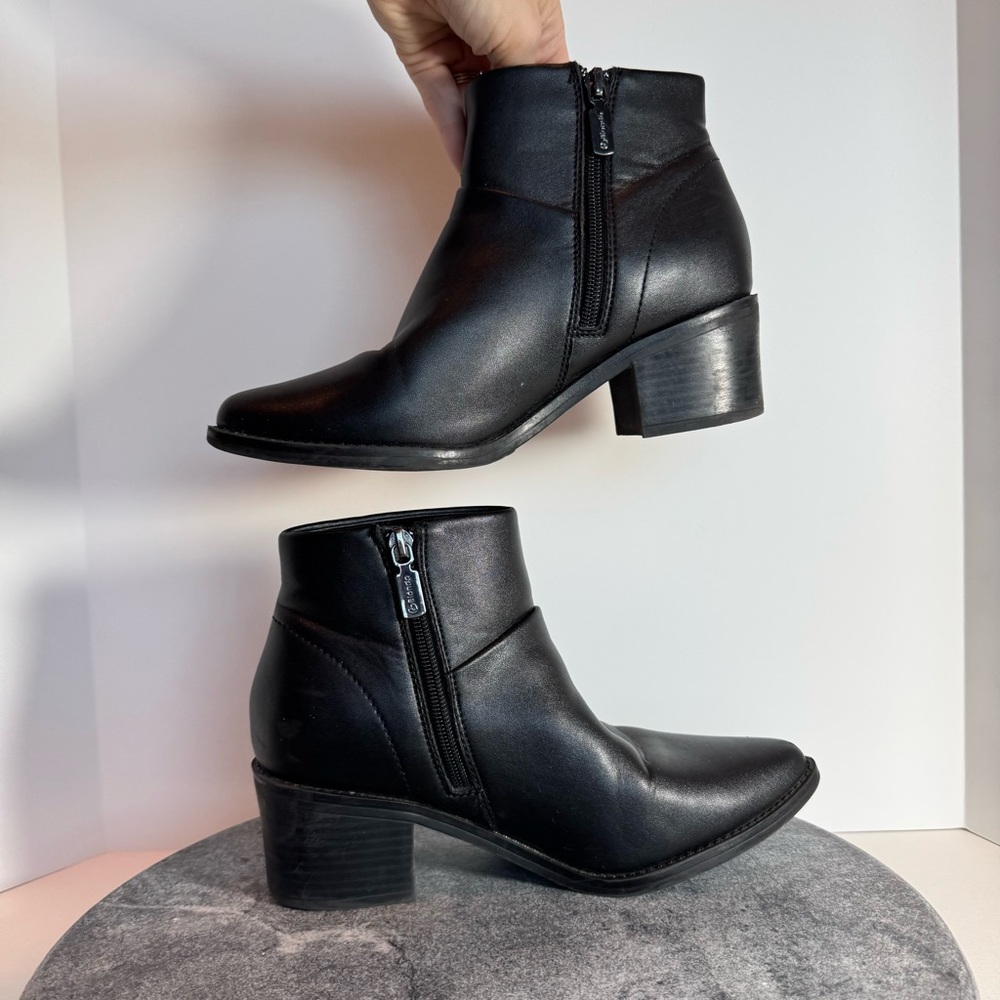 Blondo Black Leather Pointed Toe Heeled Boots 7 - Picture 6 of 13